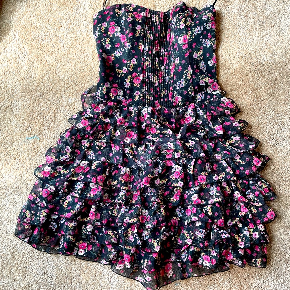 Floral Mini Dress by GUESS [Size: s/m] (Excellent condition)